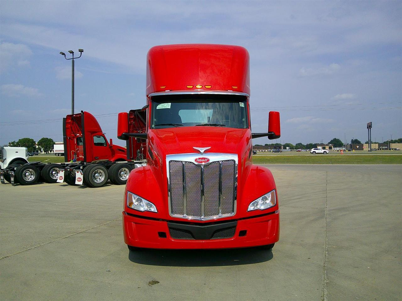 2027 Peterbilt 579 Non-Sleeper