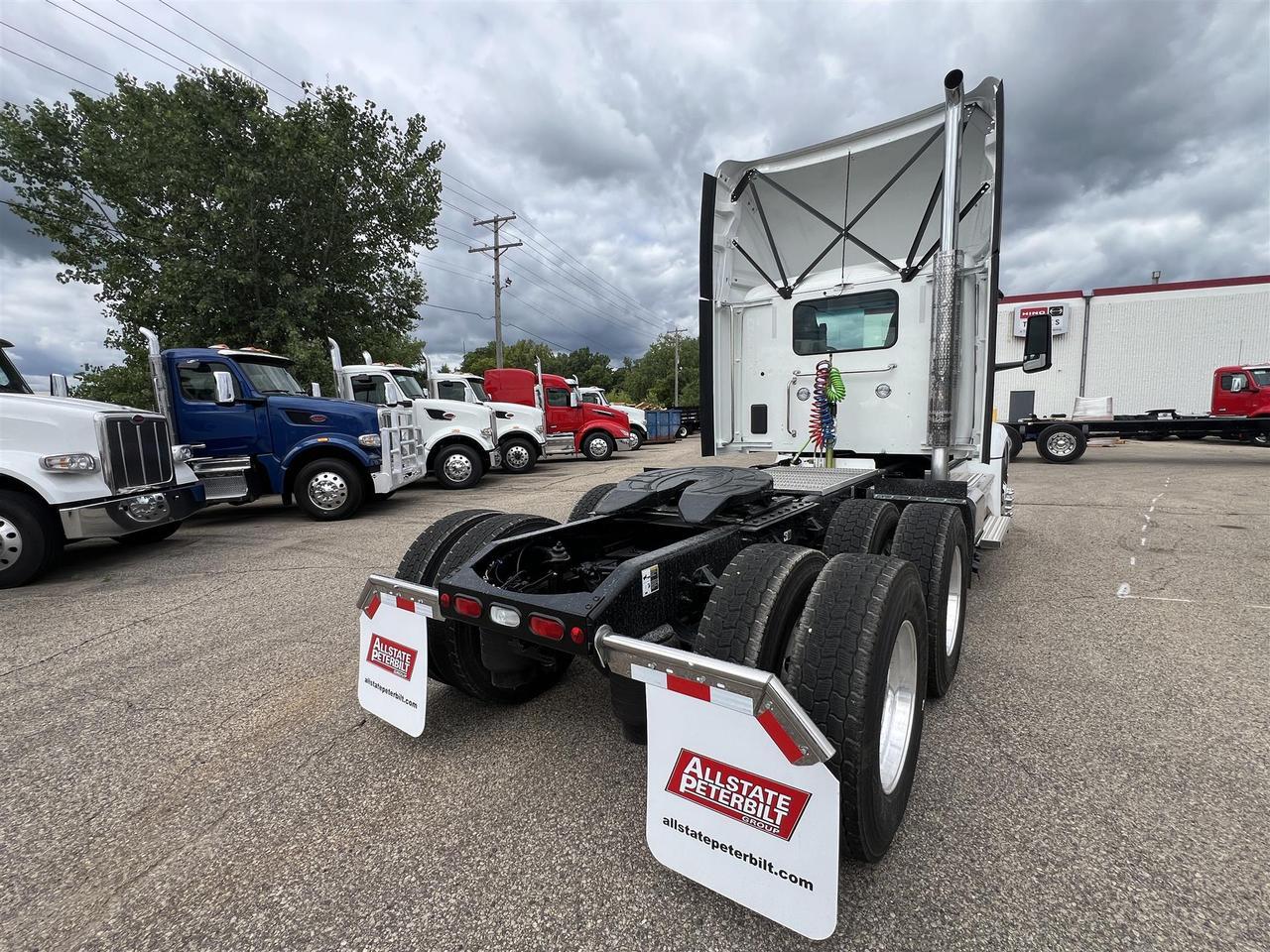 2027 Peterbilt 579 South St. Paul MN