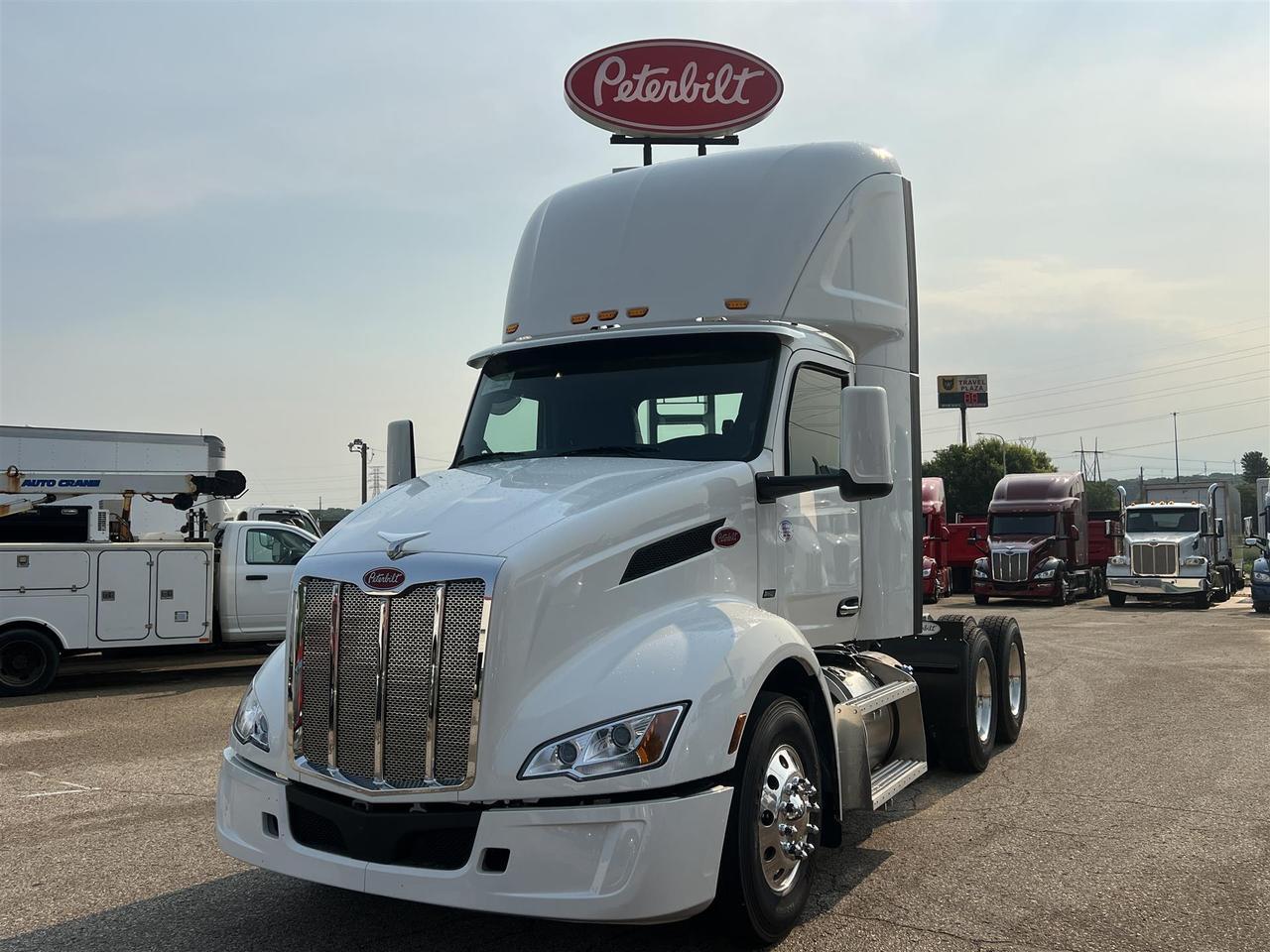 2027 Peterbilt 579 Non-Sleeper