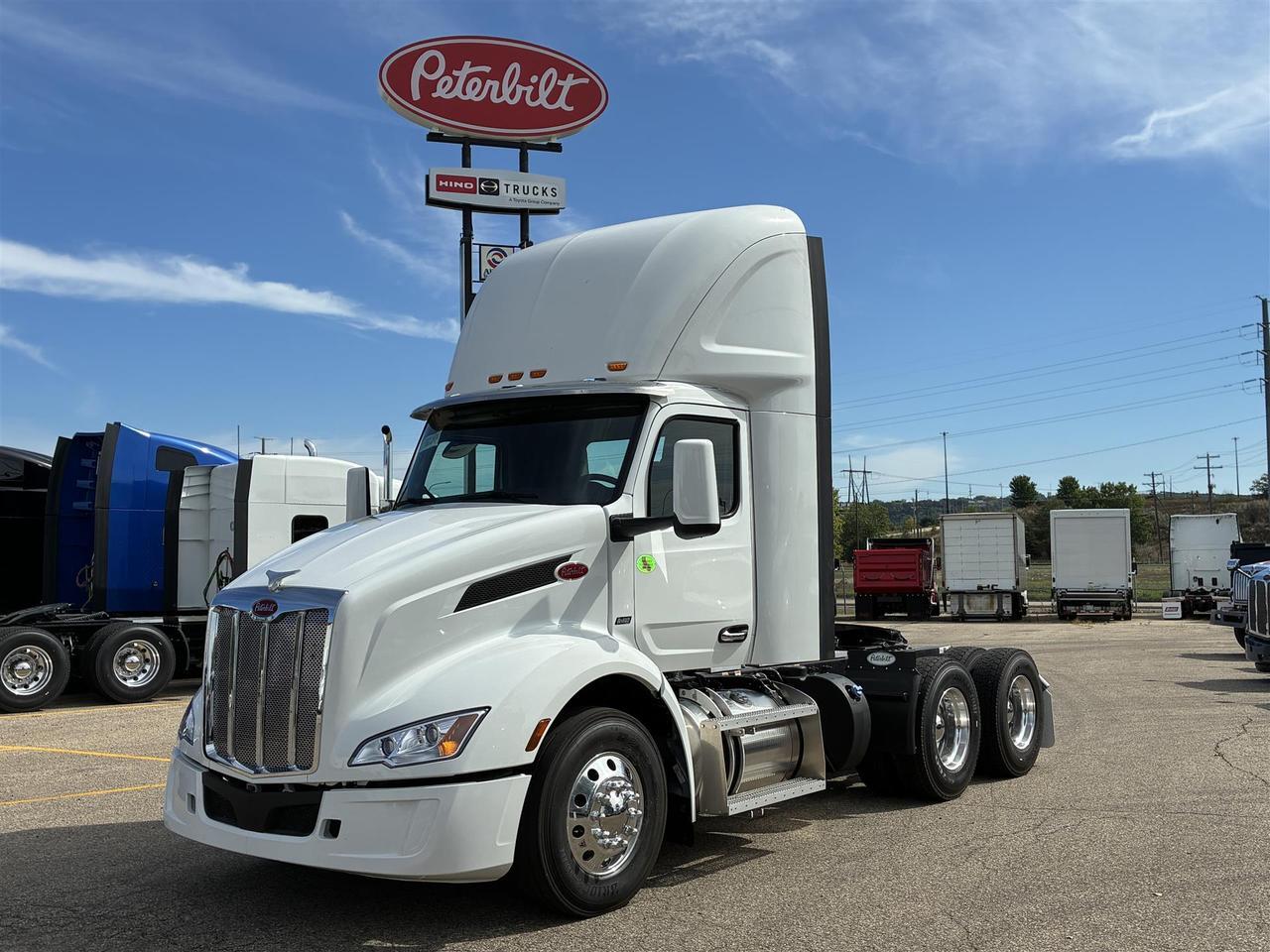 2027 Peterbilt 579 Non-Sleeper