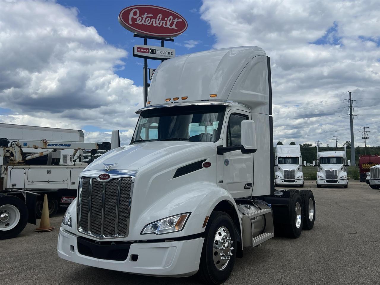 2027 Peterbilt 579 Non-Sleeper