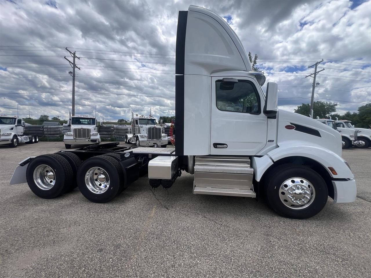2027 Peterbilt 579 Non-Sleeper