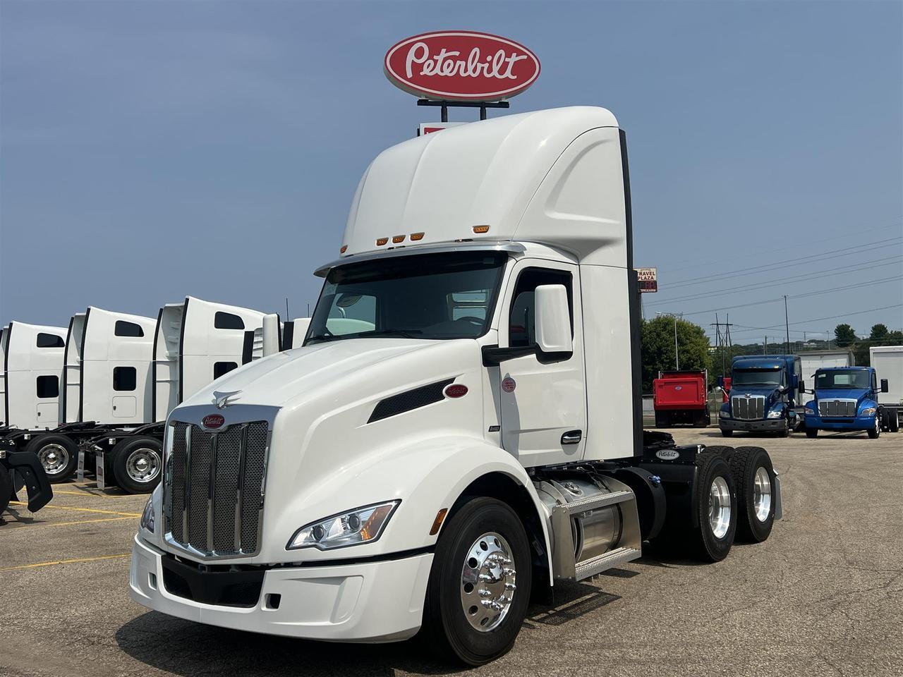 2027 Peterbilt 579 Non-Sleeper