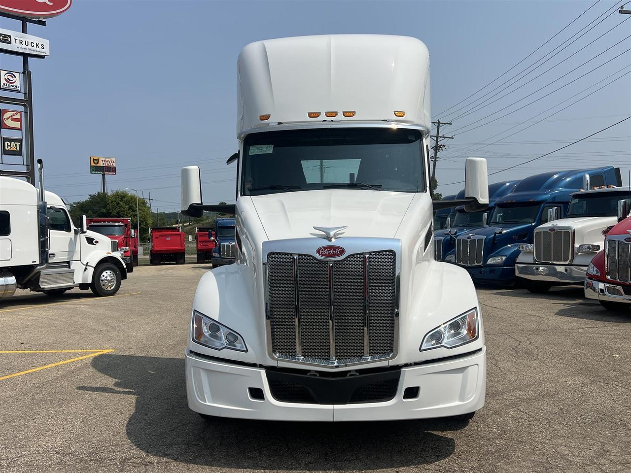 2027 Peterbilt 579 Non-Sleeper