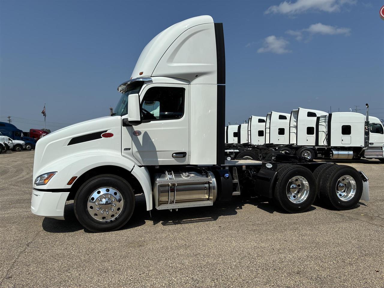 2027 Peterbilt 579 Non-Sleeper