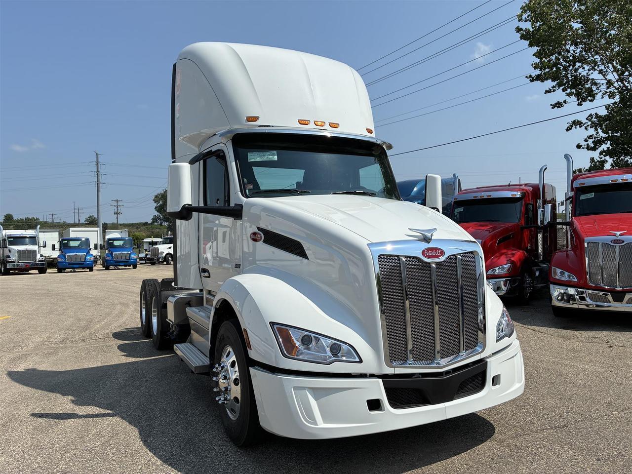 2027 Peterbilt 579 South St. Paul MN