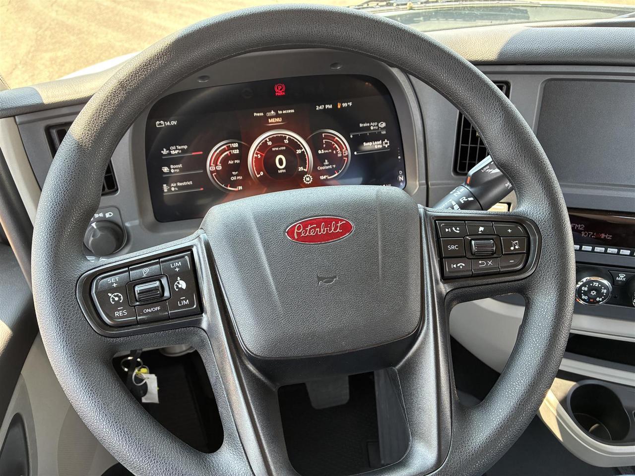 2027 Peterbilt 579 South St. Paul MN