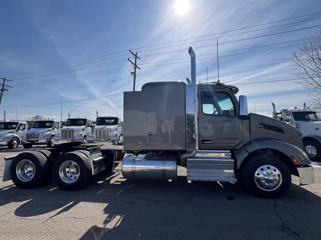 2027 Peterbilt 579 58" Low Roof South St. Paul MN