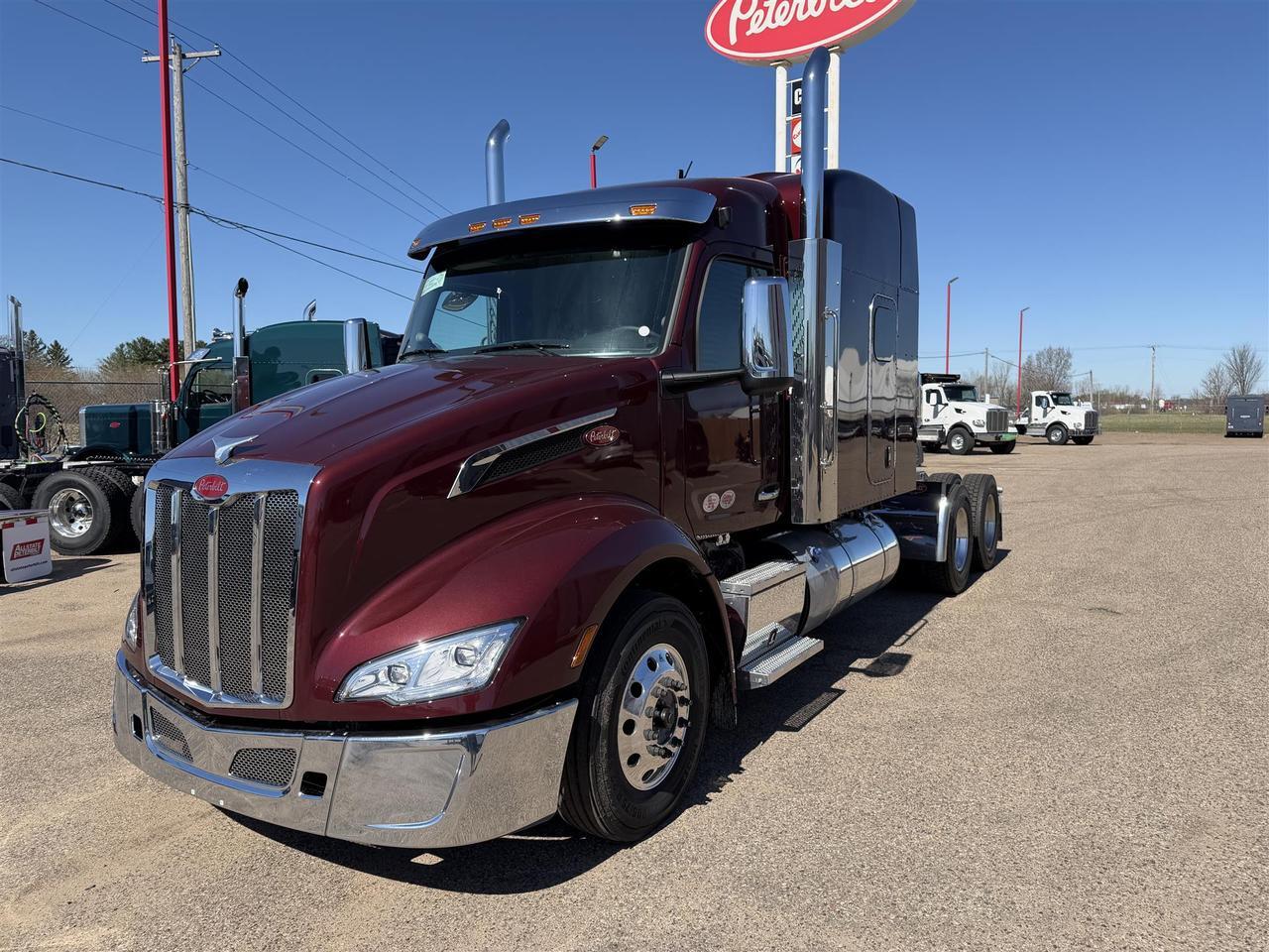 2027 Peterbilt 579 Sleeper