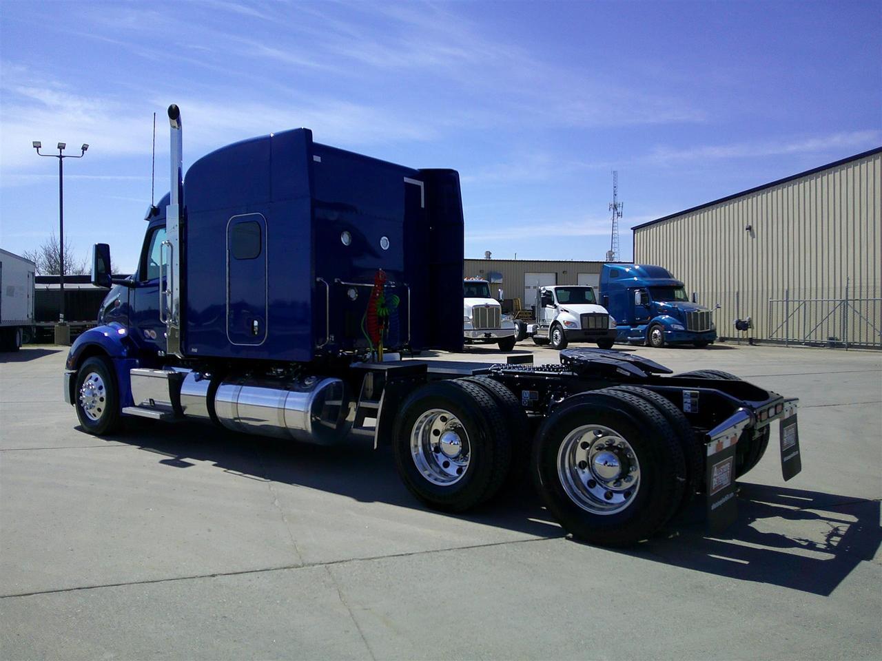 2027 Peterbilt 579 72" Double Bunk High Roof Fargo ND
