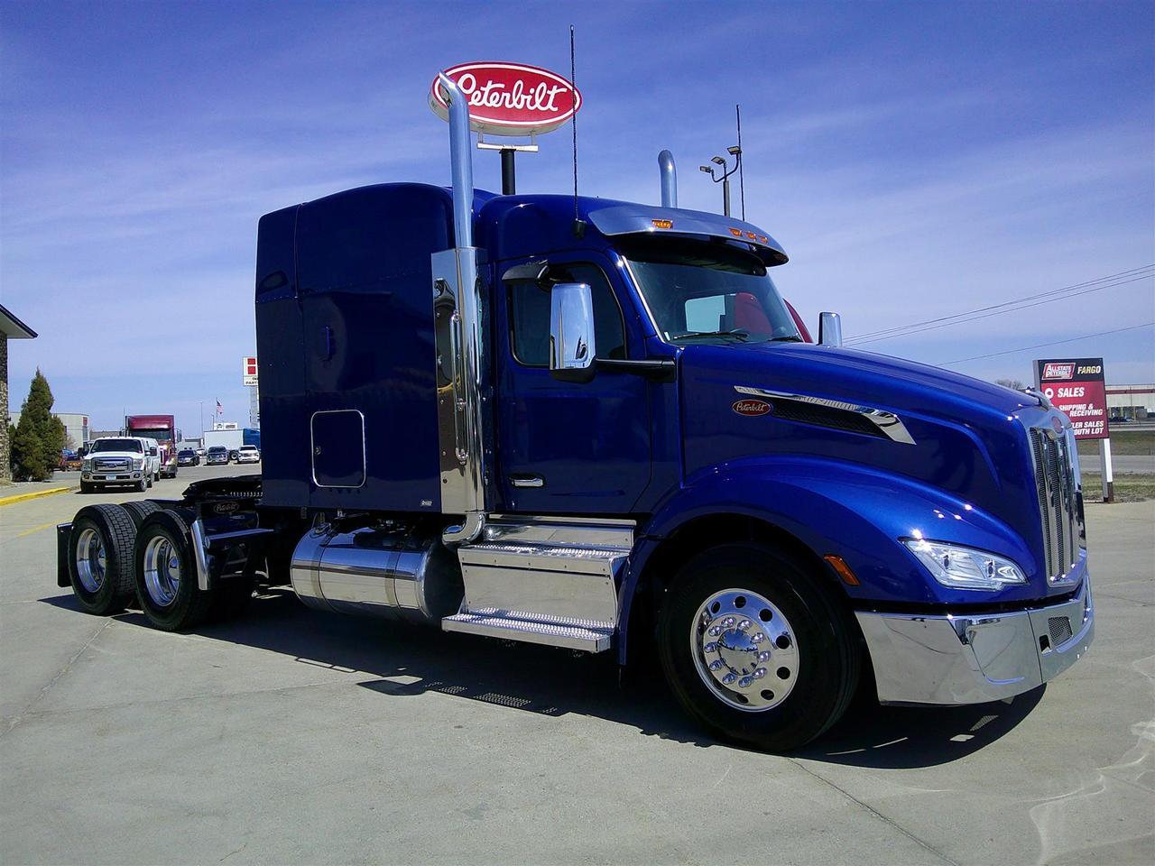 2027 Peterbilt 579 Sleeper