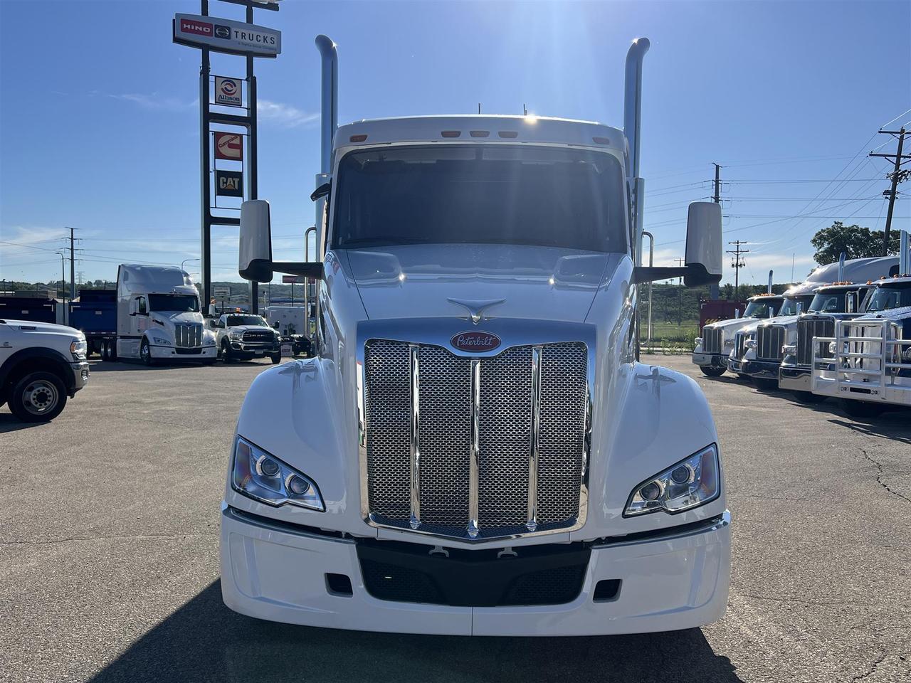 2027 Peterbilt 579 80" Double Bunk High Roof Rochester MN