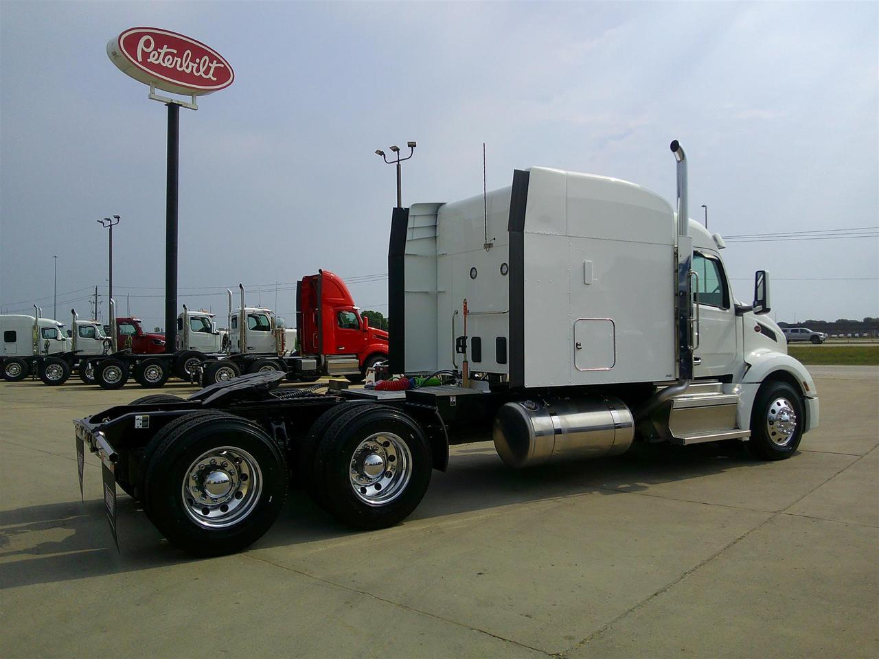 2027 Peterbilt 579 80" Double Bunk High Roof Fargo ND