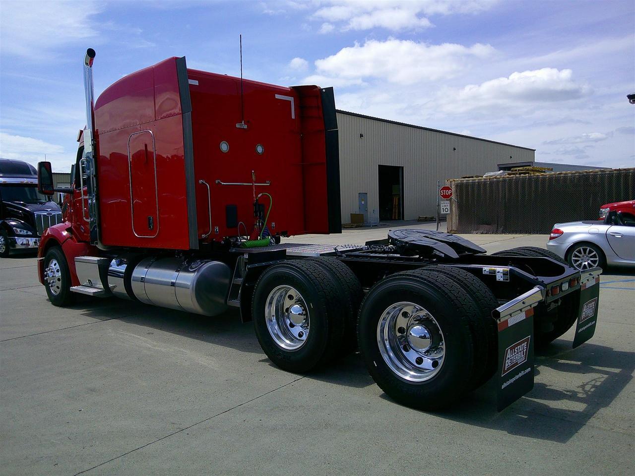 2027 Peterbilt 579 in Fargo, ND — photo 6