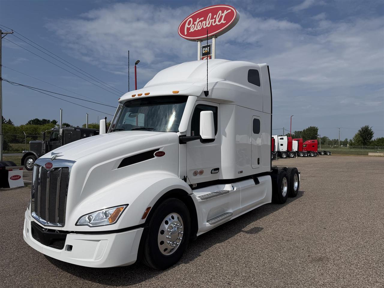 2027 Peterbilt 579 Sleeper