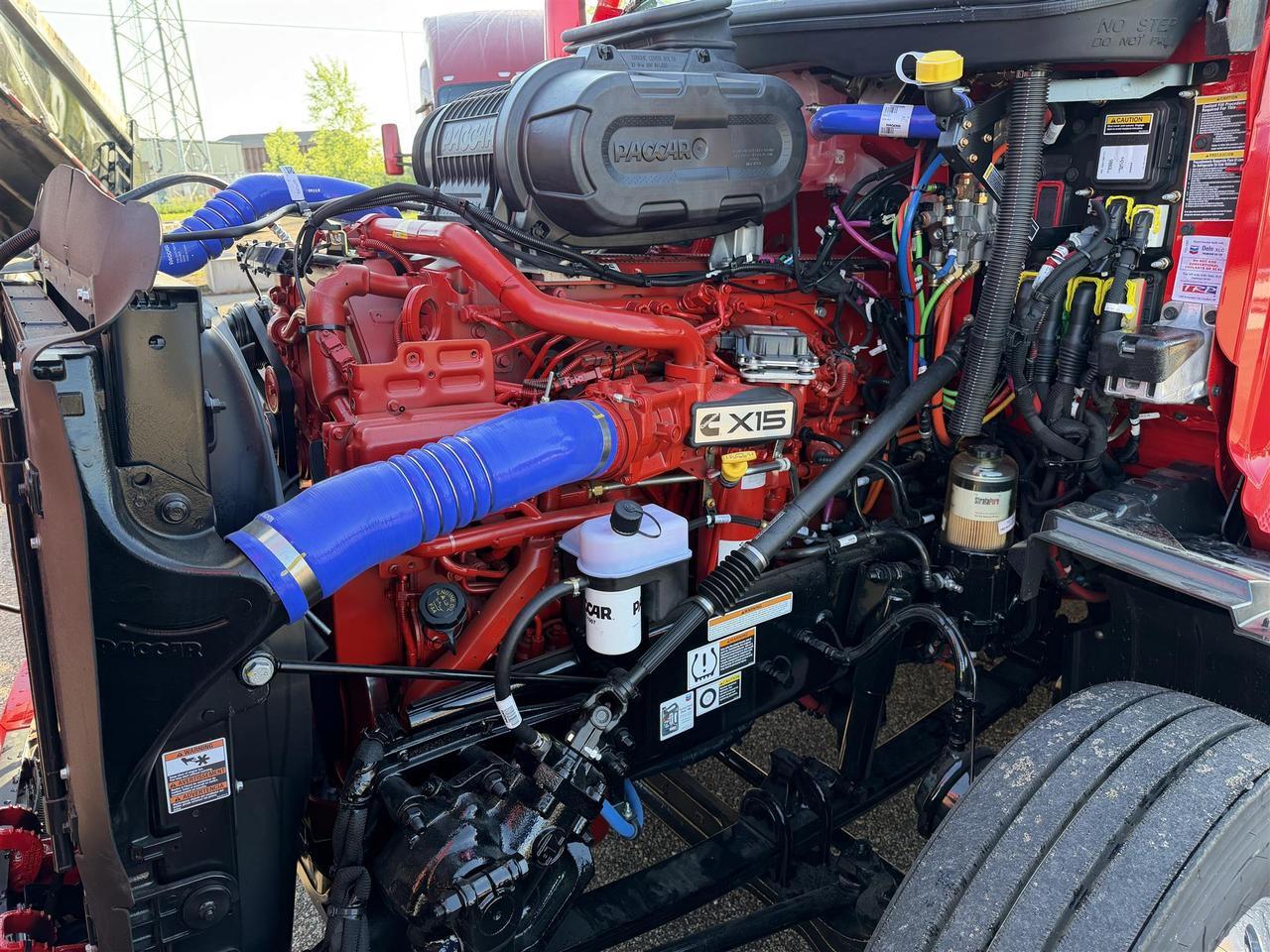 2027 Peterbilt 579 80" Double Bunk Ultraloft Eau Claire WI