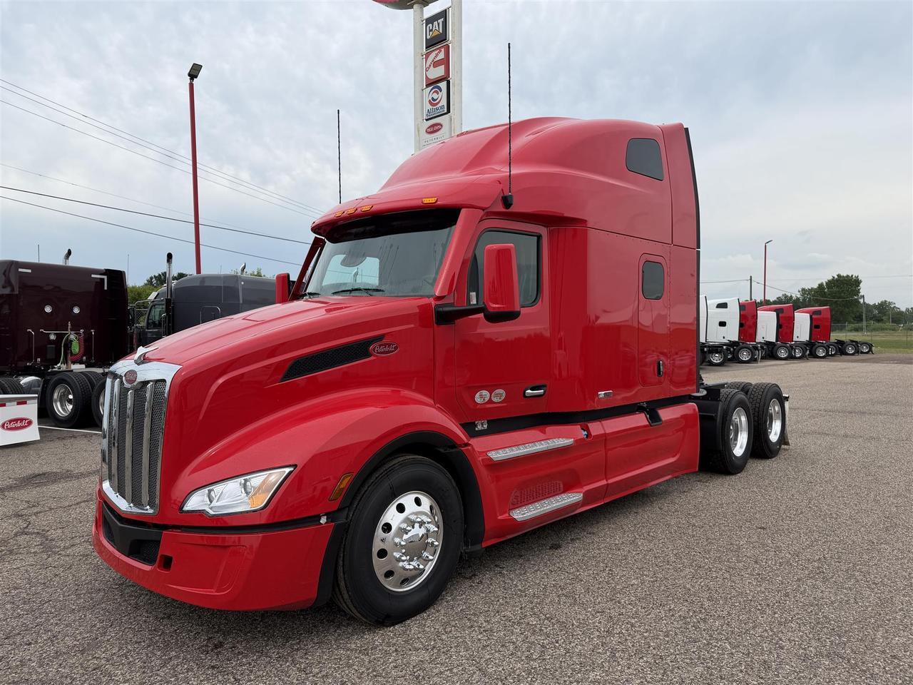 2027 Peterbilt 579 Sleeper
