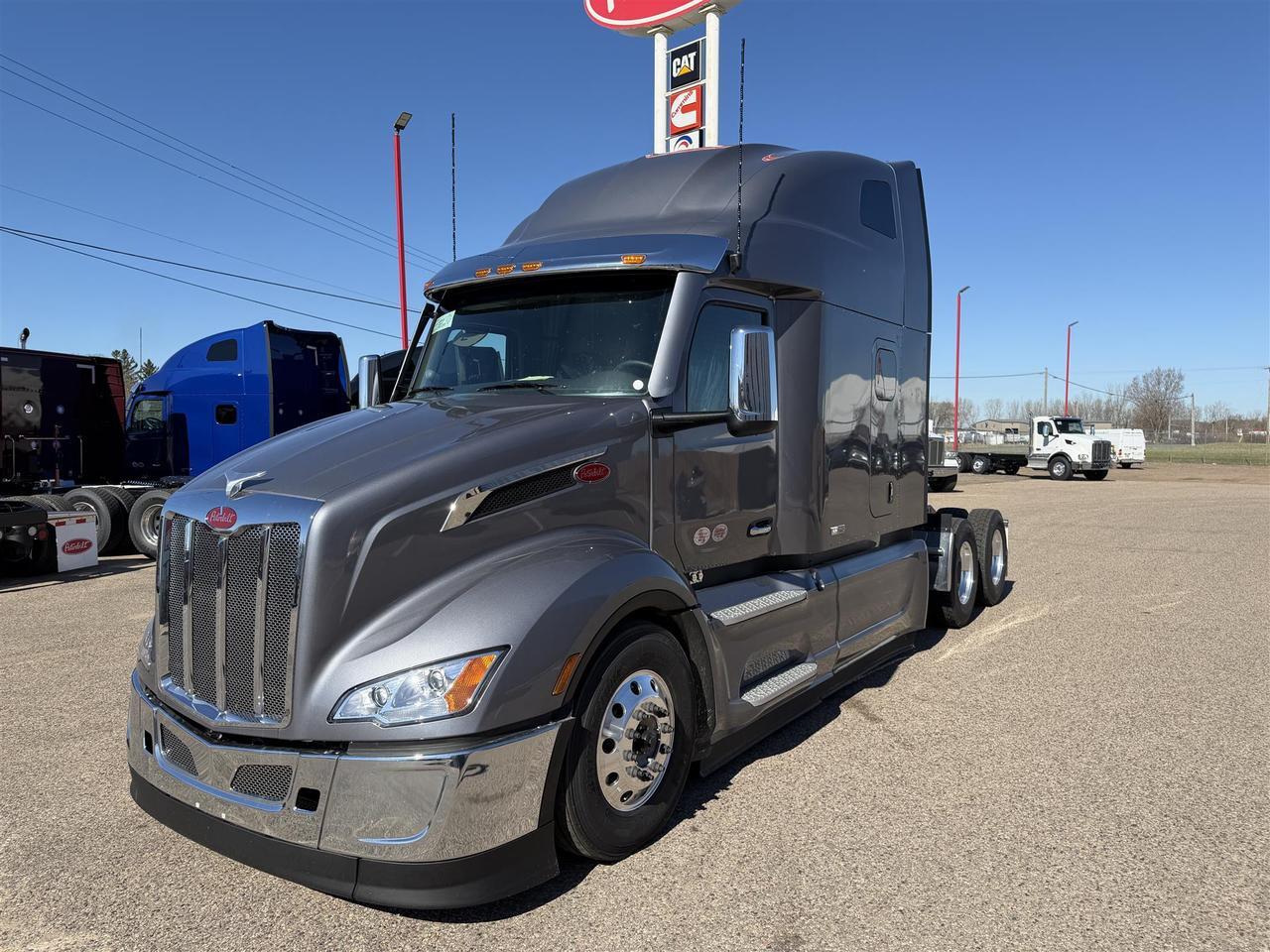 2027 Peterbilt 579 Sleeper