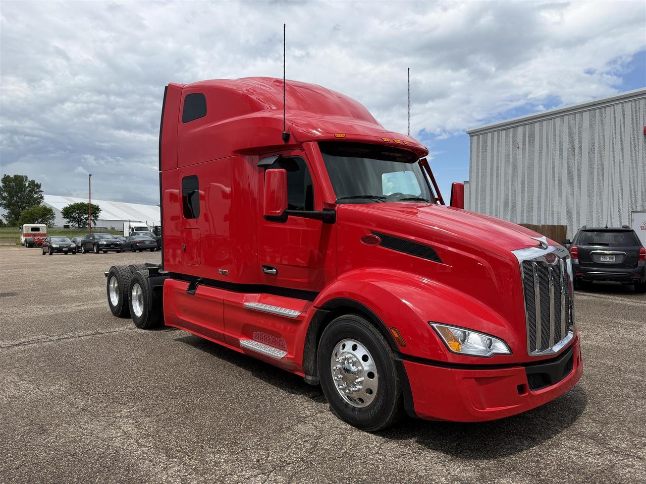 2027 Peterbilt 579 Sleeper