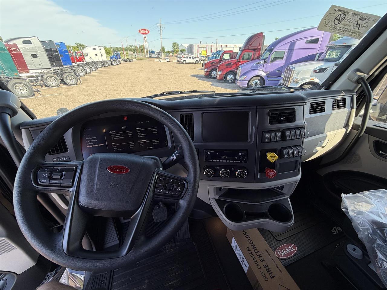 2027 Peterbilt 579 80" Double Bunk Ultraloft Eau Claire WI