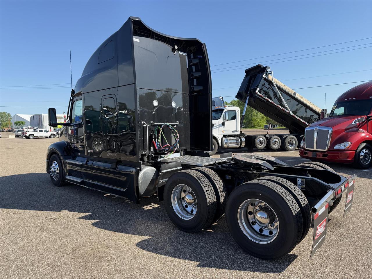 2027 Peterbilt 579 Sleeper
