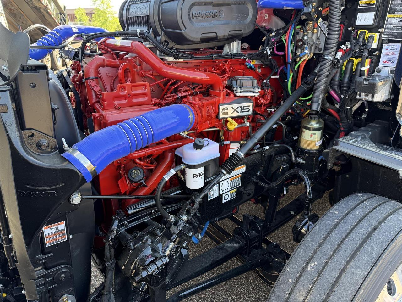 2027 Peterbilt 579 80" Double Bunk Ultraloft Eau Claire WI