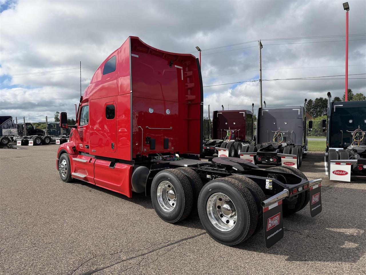 2027 Peterbilt 579 Sleeper