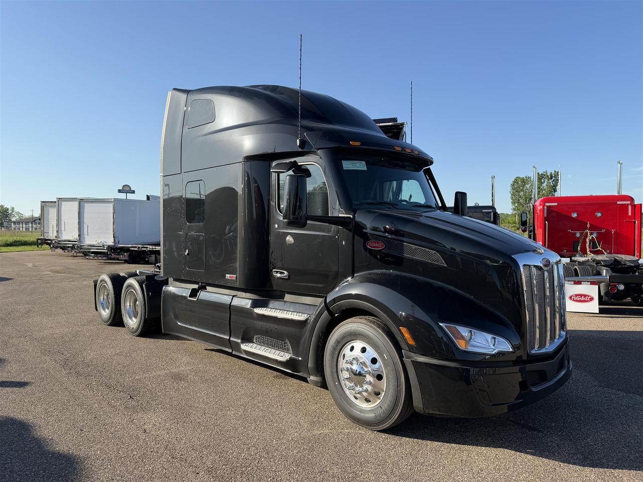 2027 Peterbilt 579 Sleeper