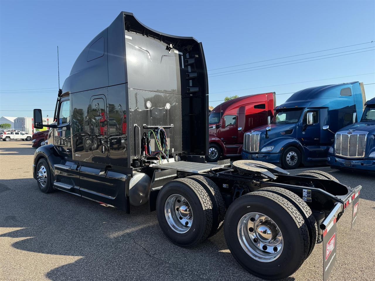 2027 Peterbilt 579 Sleeper