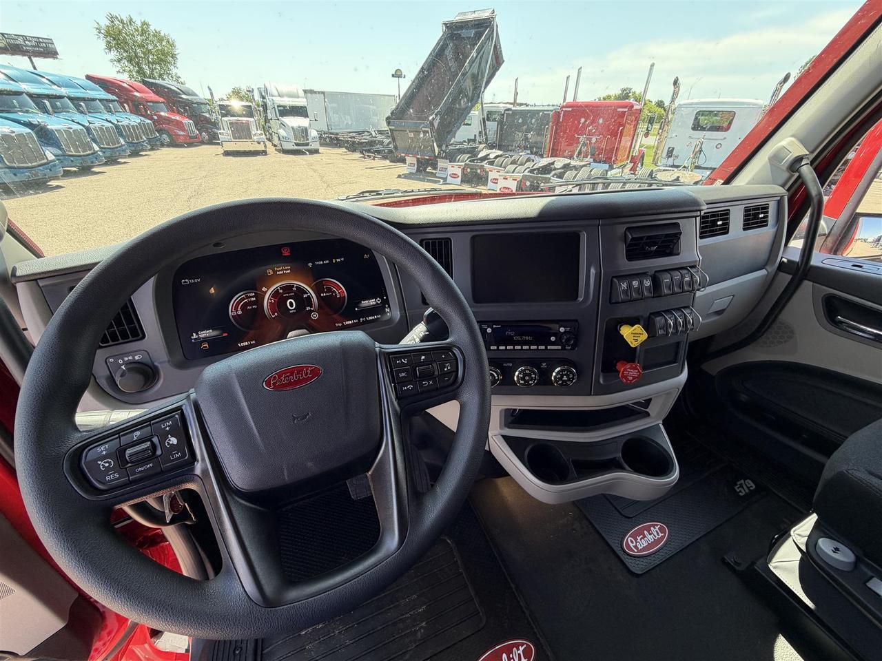 2027 Peterbilt 579 80" Double Bunk Ultraloft Eau Claire WI