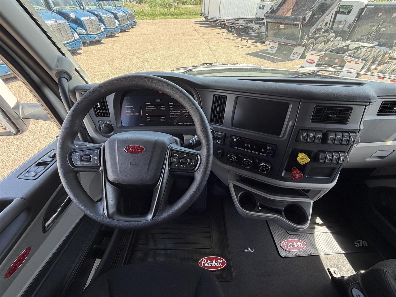 2027 Peterbilt 579 80" Double Bunk Ultraloft Eau Claire WI