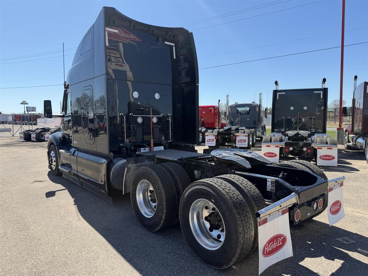 2027 Peterbilt 579 Sleeper