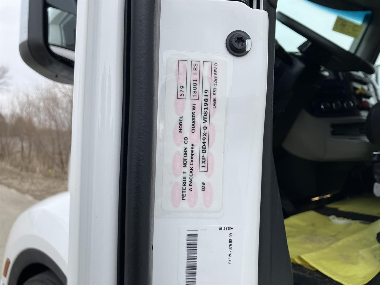 2027 Peterbilt 579 80" Double Bunk Ultraloft Rochester MN