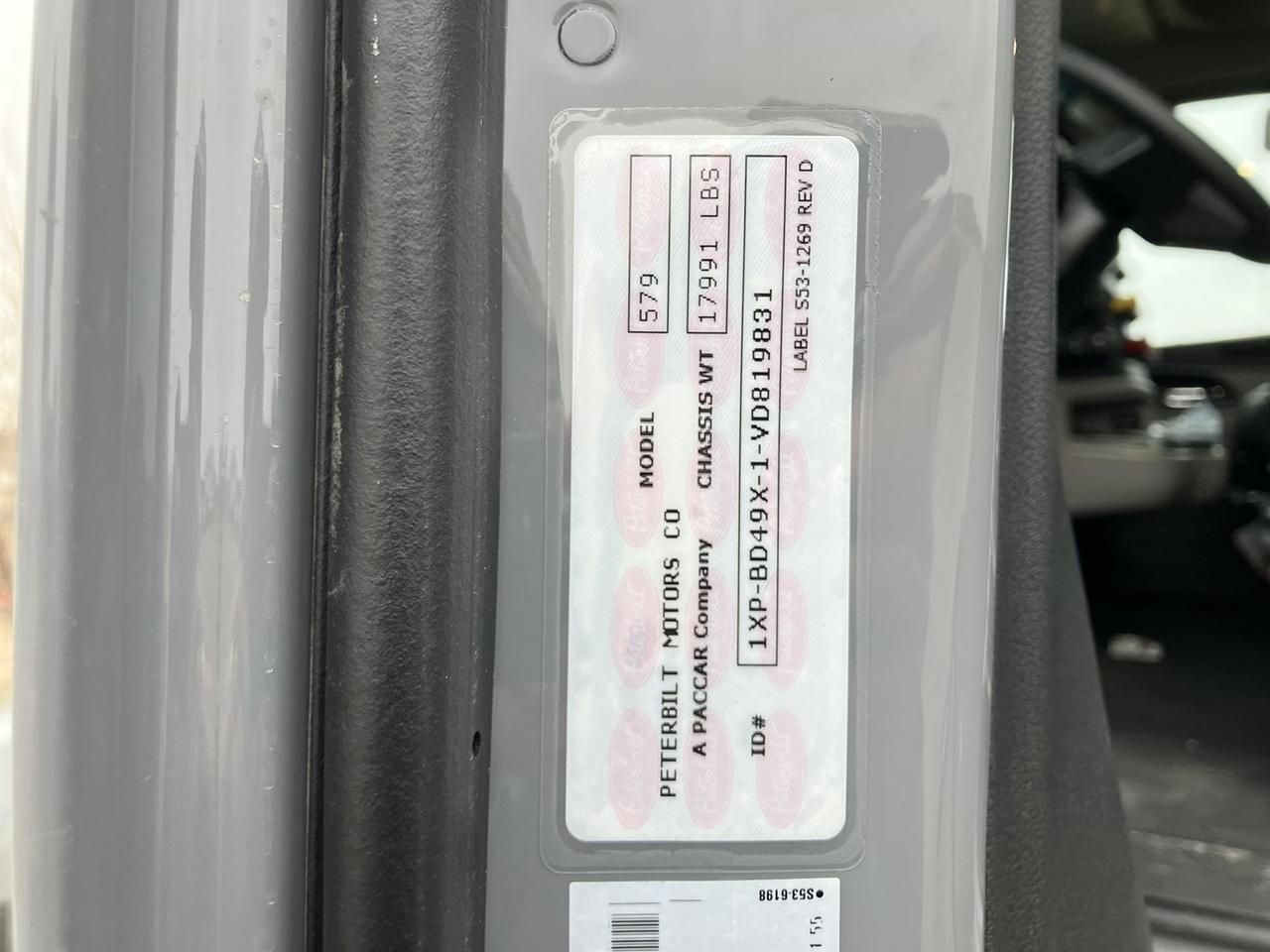 2027 Peterbilt 579 80" Double Bunk Ultraloft Rochester MN