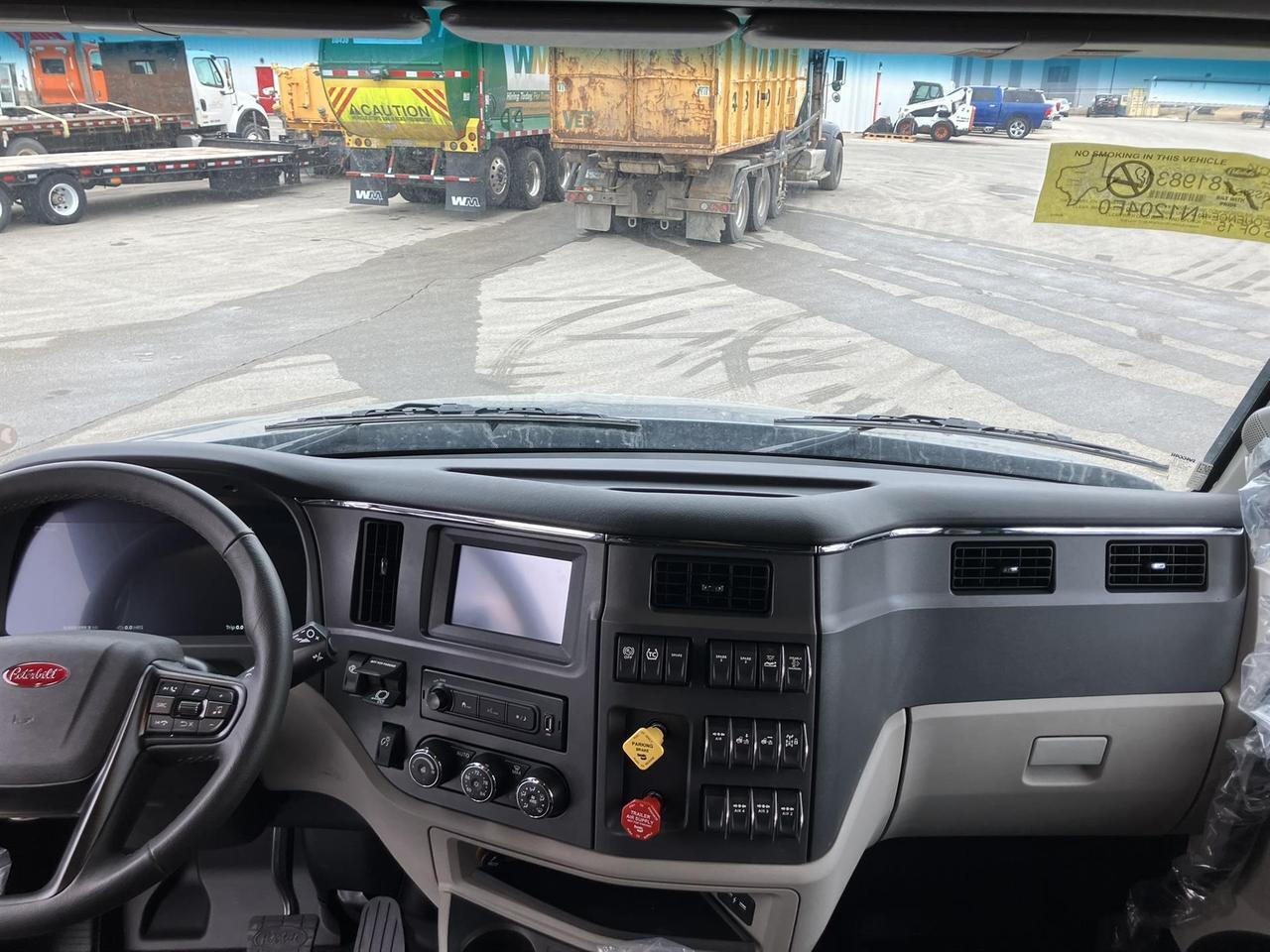 2027 Peterbilt 579 80" Double Bunk Ultraloft Rochester MN