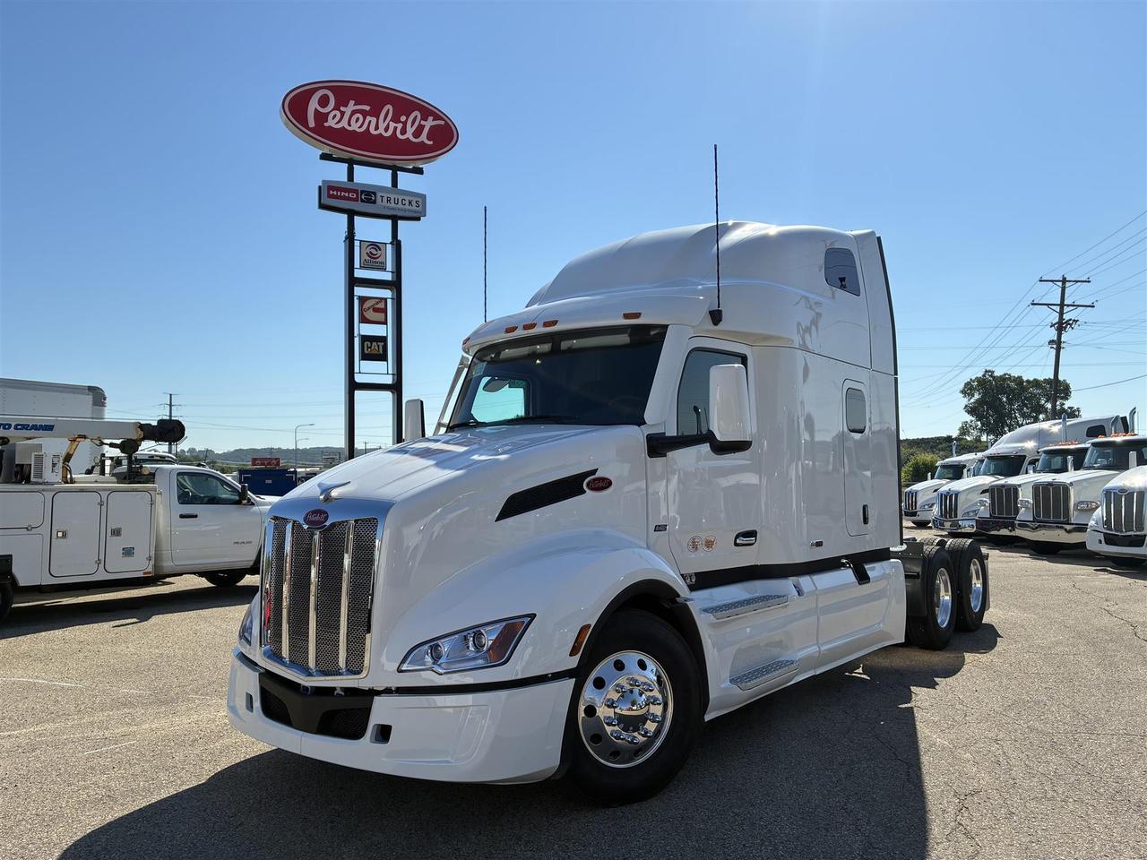 2027 Peterbilt 579 Sleeper