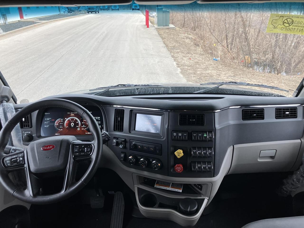 2027 Peterbilt 579 80" Double Bunk Ultraloft Rochester MN