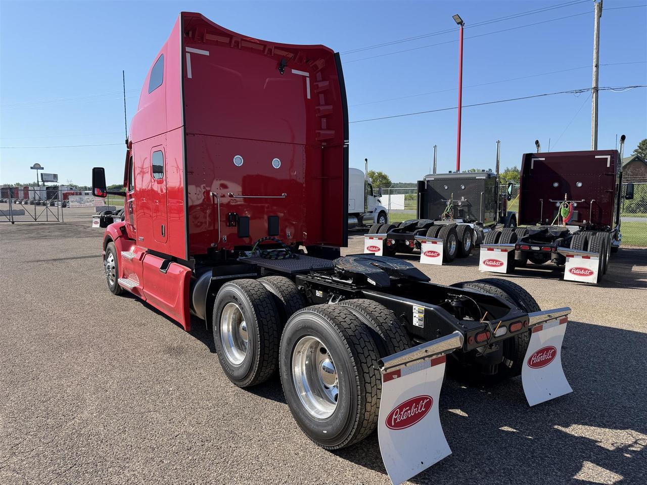 2027 Peterbilt 579 Sleeper