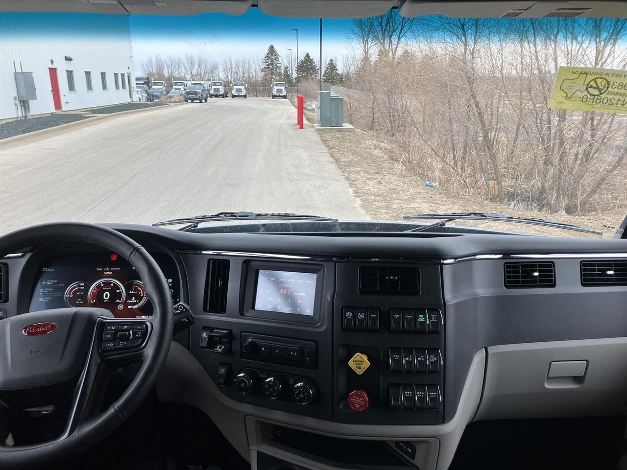 2027 Peterbilt 579 80" Double Bunk Ultraloft Rochester MN