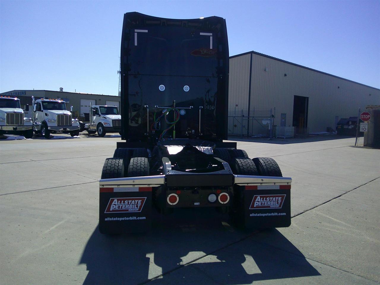 2027 Peterbilt 579 - image 6