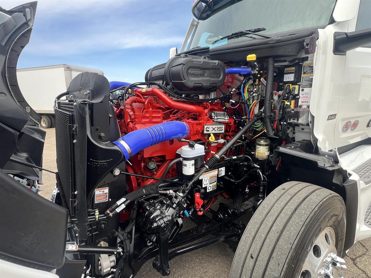 2027 Peterbilt 579 80" Double Bunk Ultraloft Fargo ND