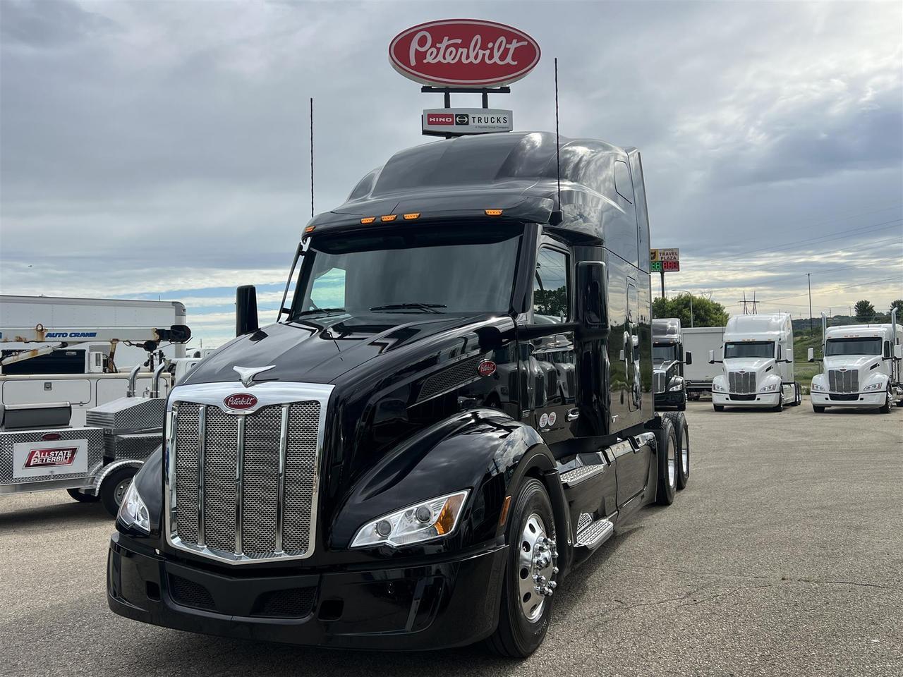 2027 Peterbilt 579 Sleeper