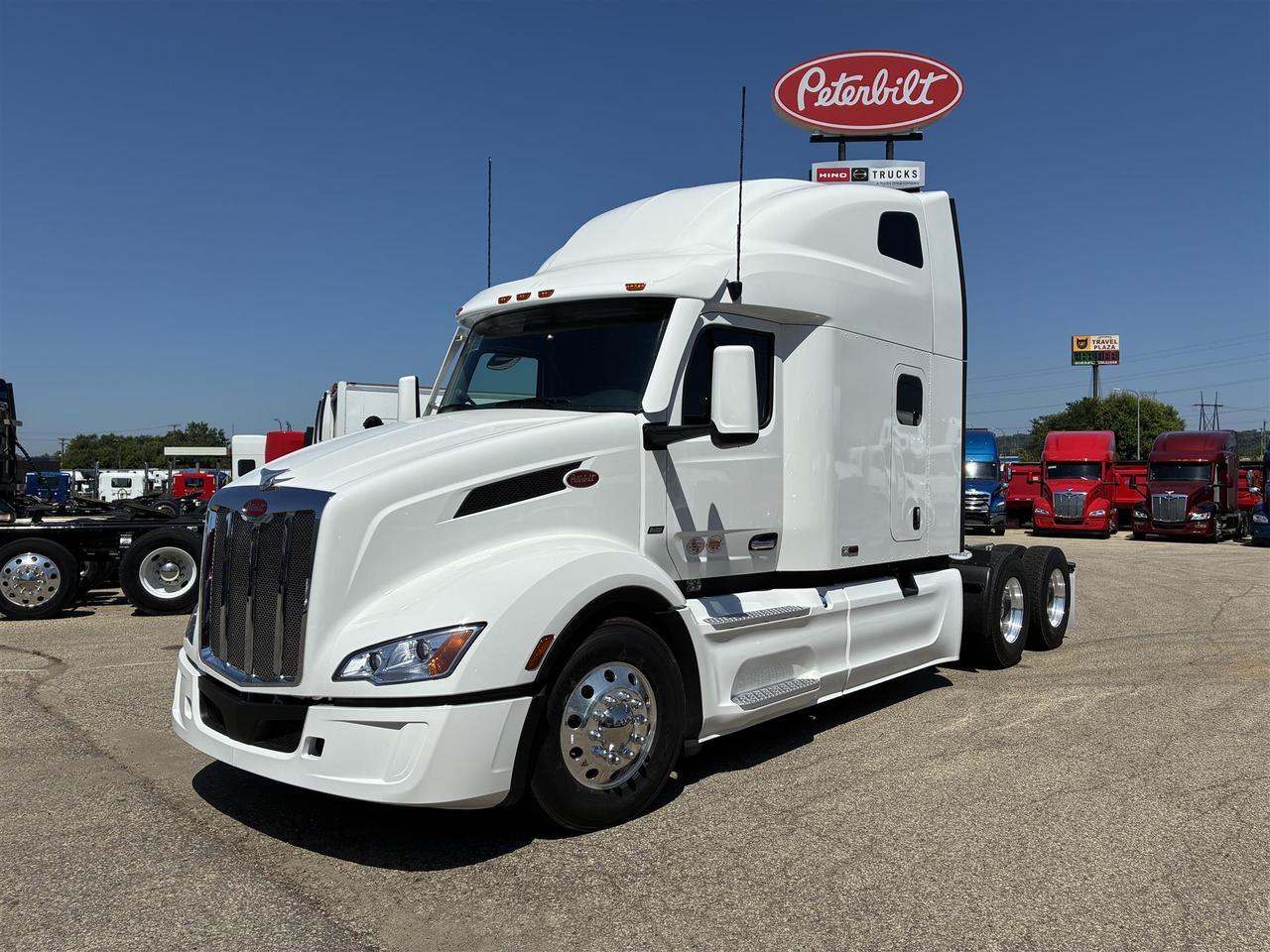 2027 Peterbilt 579 Sleeper