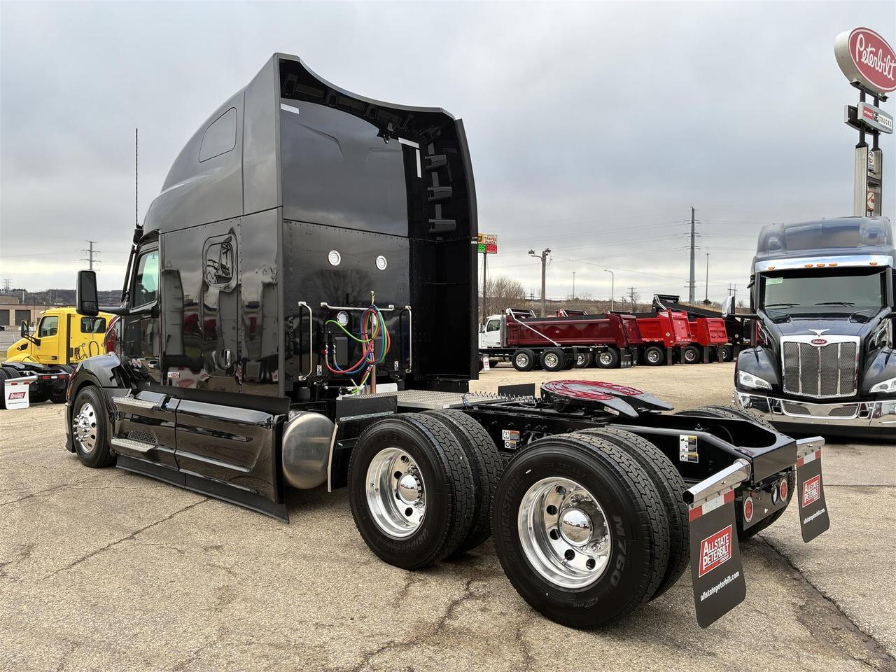 2027 Peterbilt 579 Sleeper