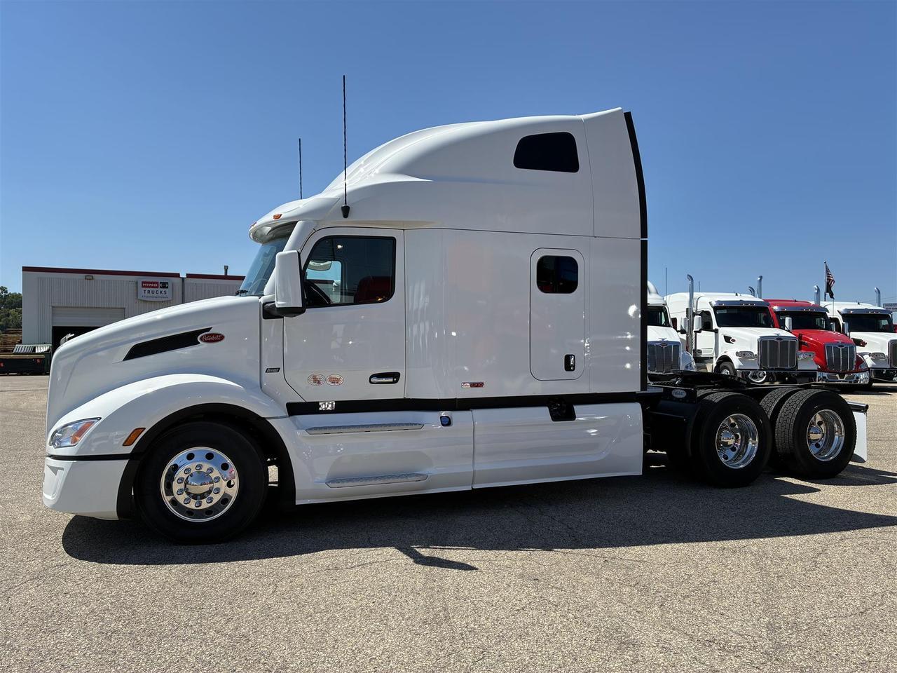 2027 Peterbilt 579 Sleeper