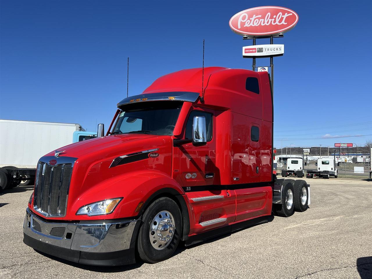2027 Peterbilt 579 Sleeper
