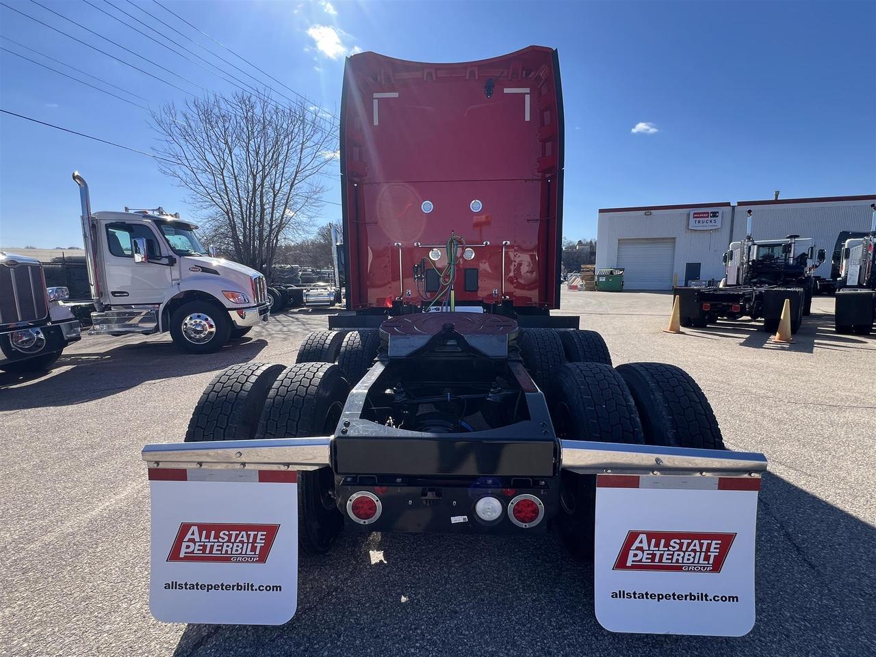 2027 Peterbilt 579 - image 7