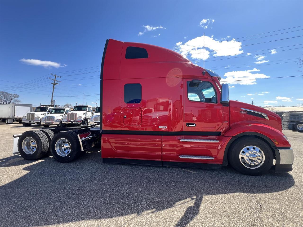 2027 Peterbilt 579 - image 6