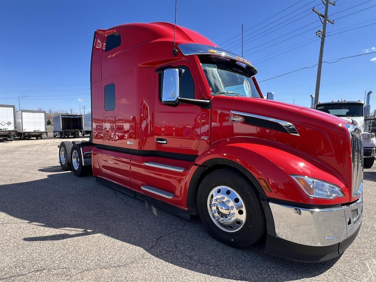 2027 Peterbilt 579 - image 4