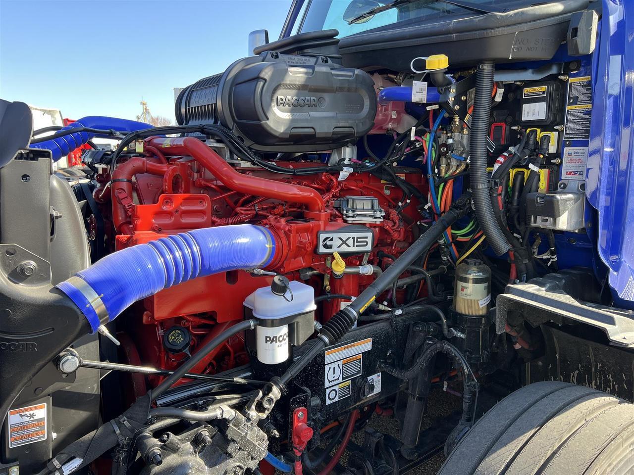 2027 Peterbilt 579 80" Double Bunk Ultraloft South St. Paul MN